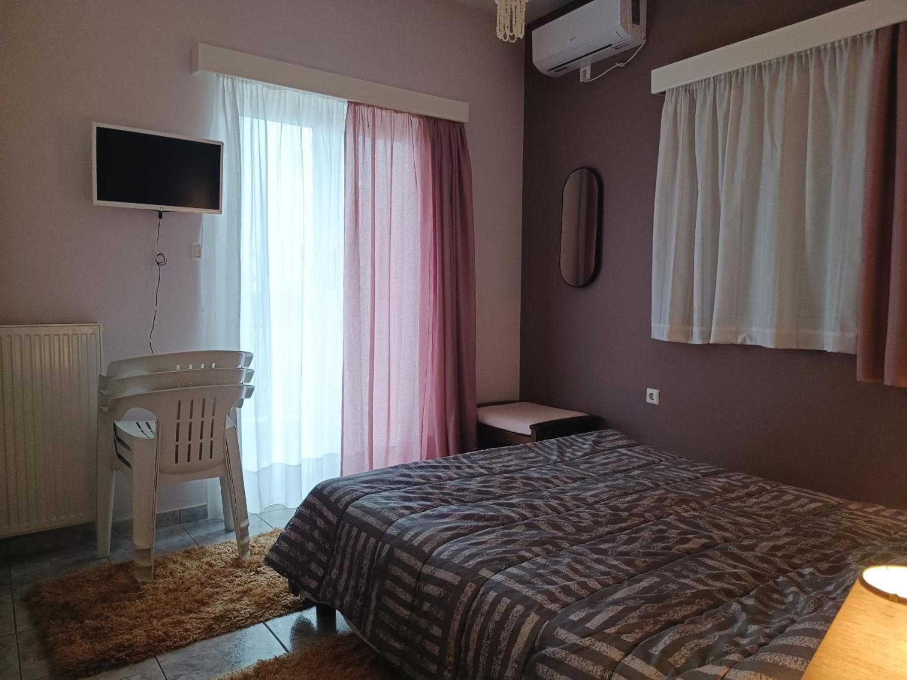 Rea'S House Vrachati Ngoại thất bức ảnh